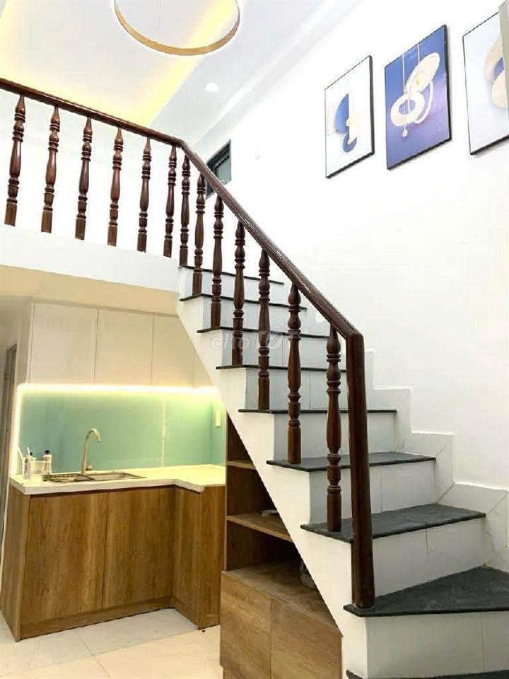 🔥Nhà xinh Ni Sư Huỳnh Liên-2Lầu-2,85T.ỷ