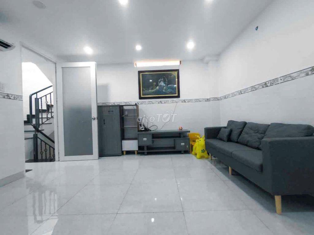 🔥Nhà giá rẻ:  CMT8-4Lầu-3T.ỷ (có thương lương)