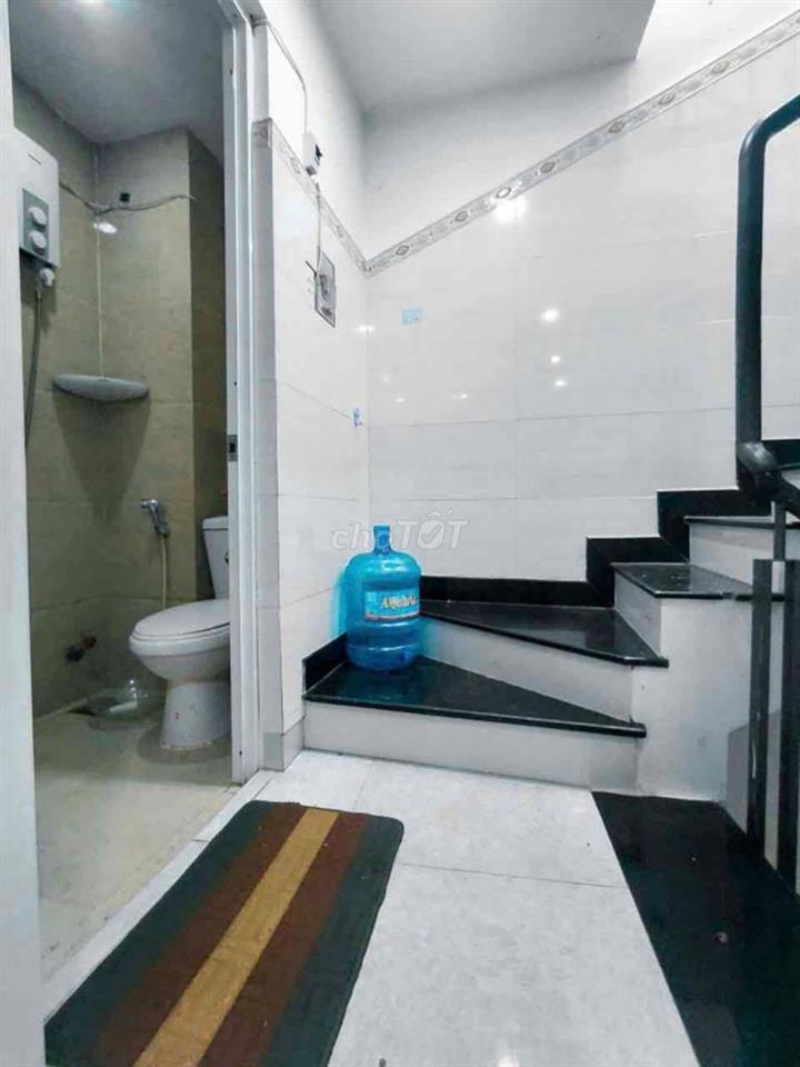 🔥Nhà giá rẻ:  CMT8-4Lầu-3T.ỷ (có thương lương)