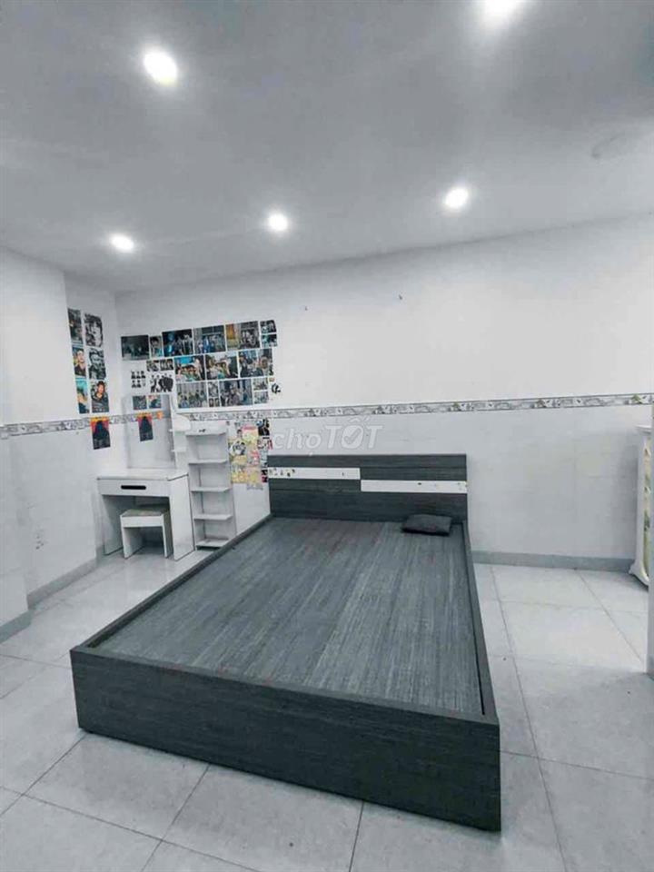 🔥Nhà giá rẻ:  CMT8-4Lầu-3T.ỷ (có thương lương)
