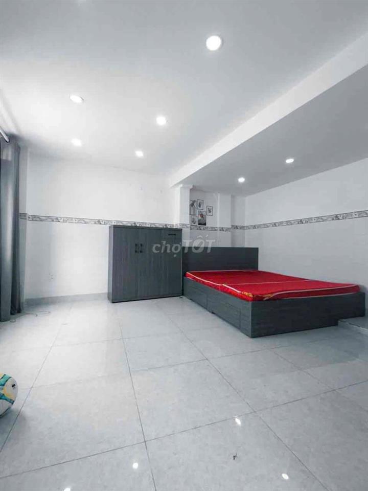 🔥Nhà giá rẻ:  CMT8-4Lầu-3T.ỷ (có thương lương)