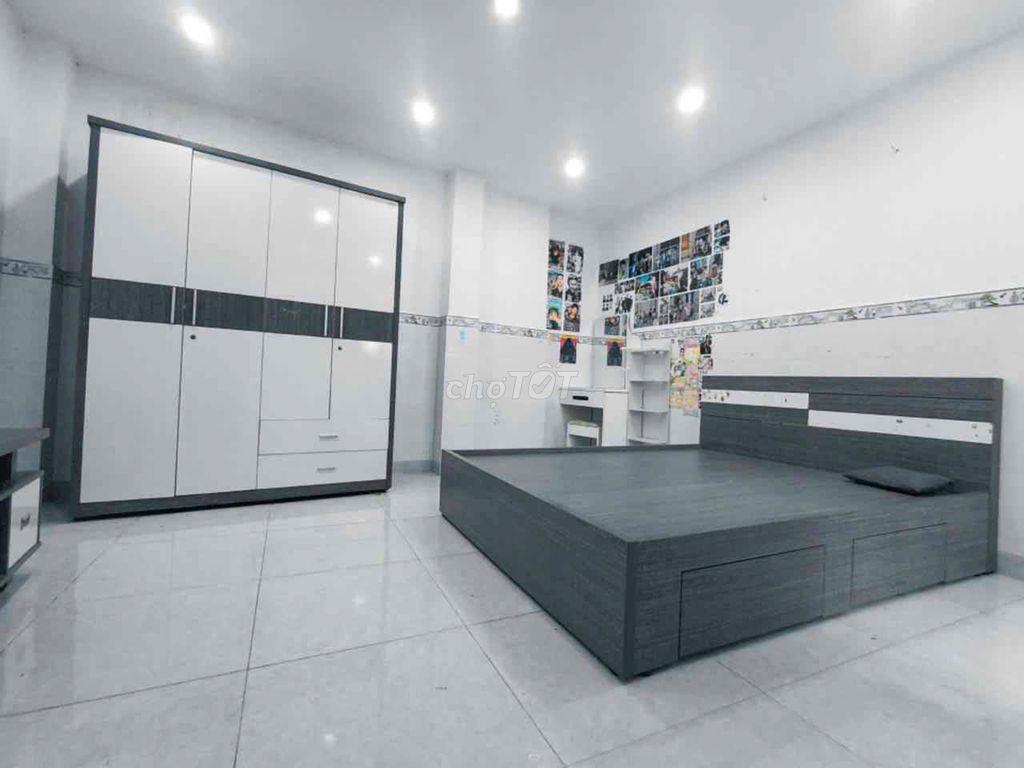 🔥Nhà giá rẻ:  CMT8-4Lầu-3T.ỷ (có thương lương)