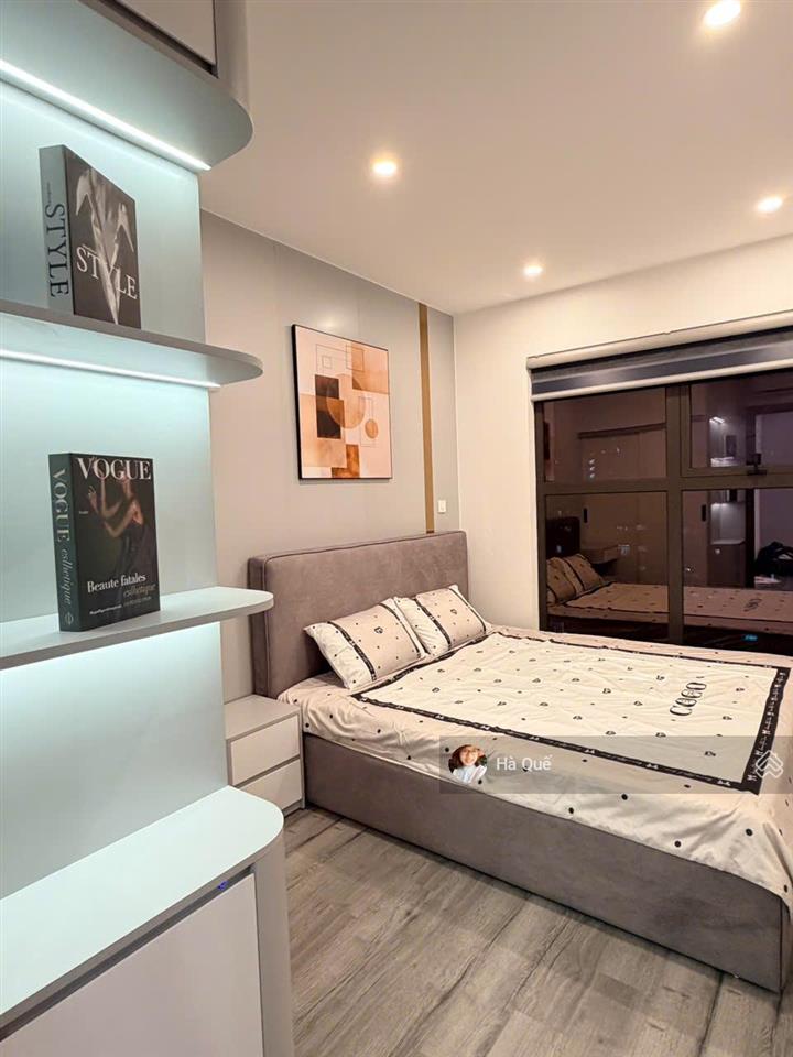 Chính chủ bán căn hộ 3 phòng ngủ 87m2 đầy đủ nội thất  sẵn sổ   0915 867 ***