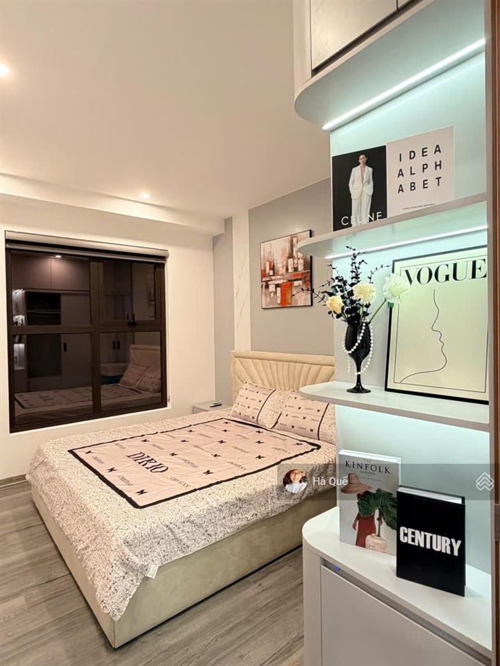 Chính chủ bán căn hộ 3 phòng ngủ 87m2 đầy đủ nội thất  sẵn sổ   0915 867 ***