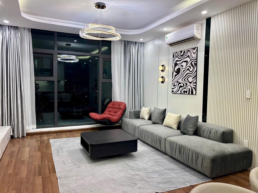Giá tốt trong khu vực! bán căn góc 2pn  dt 56m2  sẵn sổ ở xphomes star tân tây đô