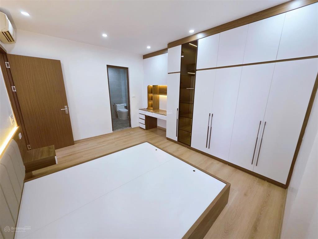 Căn góc siêu rộng 4 phòng ngủ dành cho gia đình ba thế hệ, đông con