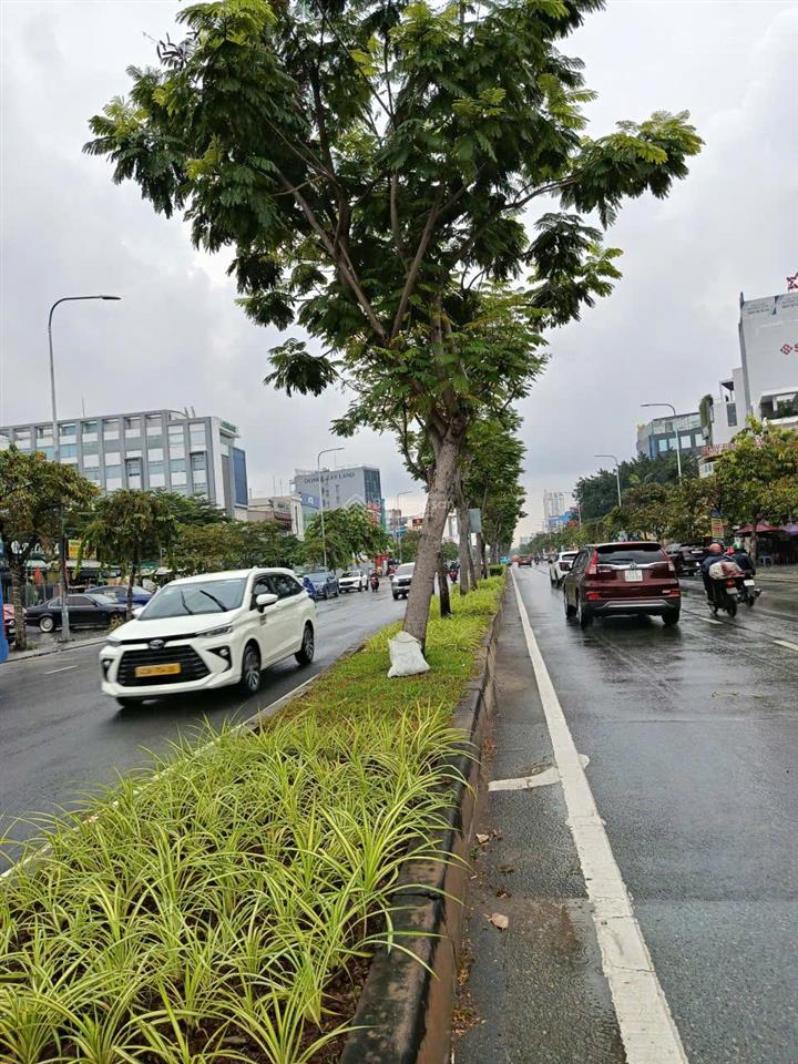 Bán đất cách trung tâm tài chính quốc tế thủ thiêm 900m. 10x29m giá tốt