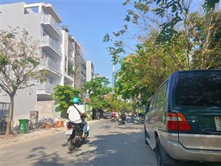 Cho thuê nhà mới xây tt q2. dt 5x22. thiết kế văn phòng gồm hầm, trệt , tầng 1 . giá 30tr/tháng