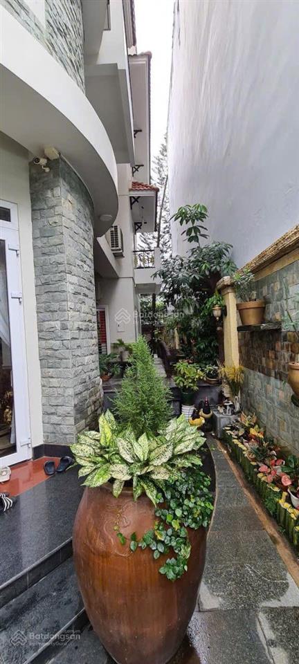 Biệt thự khu compound q2, cách trung tâm tài chính quốc tế thủ thiêm 900m, giá tốt