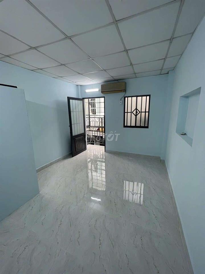 Cho thuê nhà 5tr có máy lạnh 