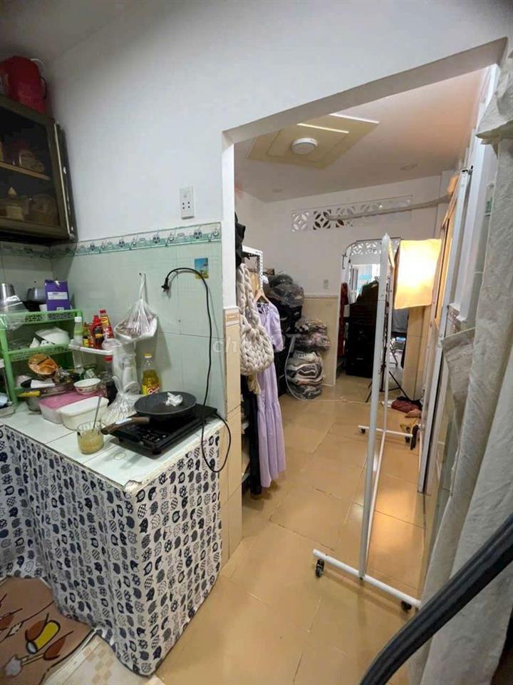 Cho thuê nhà 10tr 4 phòng ngủ