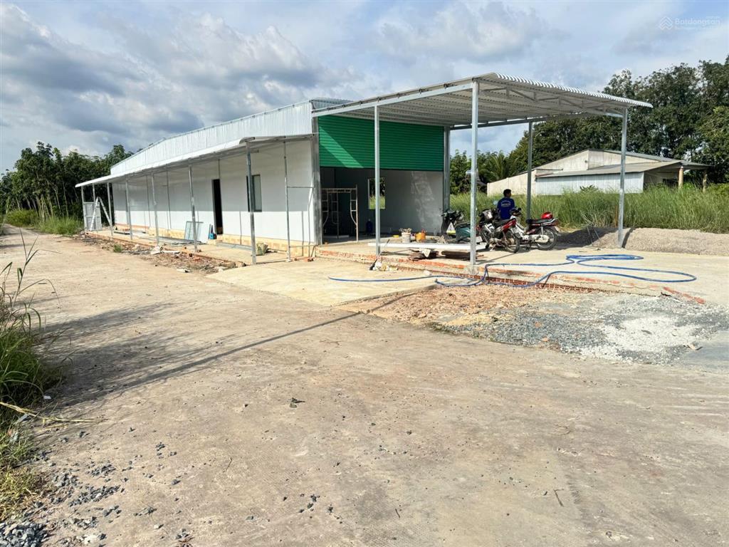 Tôi chính chủ cần bán gấp đất mặt tiền cao bá quát chơn thành, dt 176m2 giá 650triệu