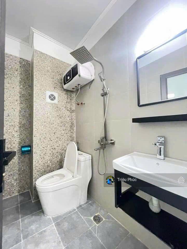 Bán chung cư mini dòng tiền 100tr/tháng  ngõ phân lô ô tô  gần 6 trường đại học  giá 25 tỷ có tl