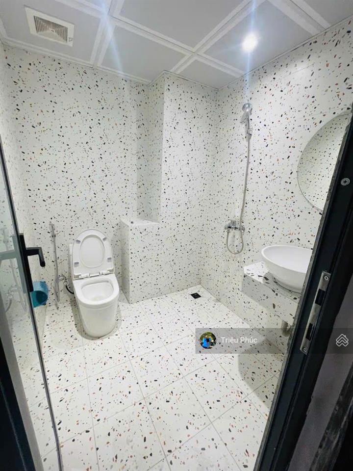 Bán chung cư mini dòng tiền 100tr/tháng  ngõ phân lô ô tô  gần 6 trường đại học  giá 25 tỷ có tl