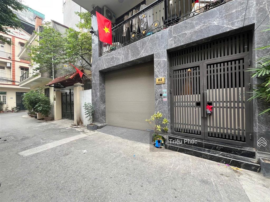 Chủ cần kinh tế hạ chào 2 tỷ  bán toà nhà dòng tiền thanh xuân mặt ngõ ô tô  doanh thu 1,4 tỷ/năm