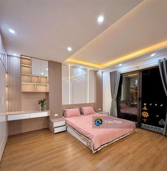 Cực hiếm  bán nhà đào tấn, ba đình  diện tích 35m2 x 5 tầng  gần phố, giá 12 tỷ có thương lượng