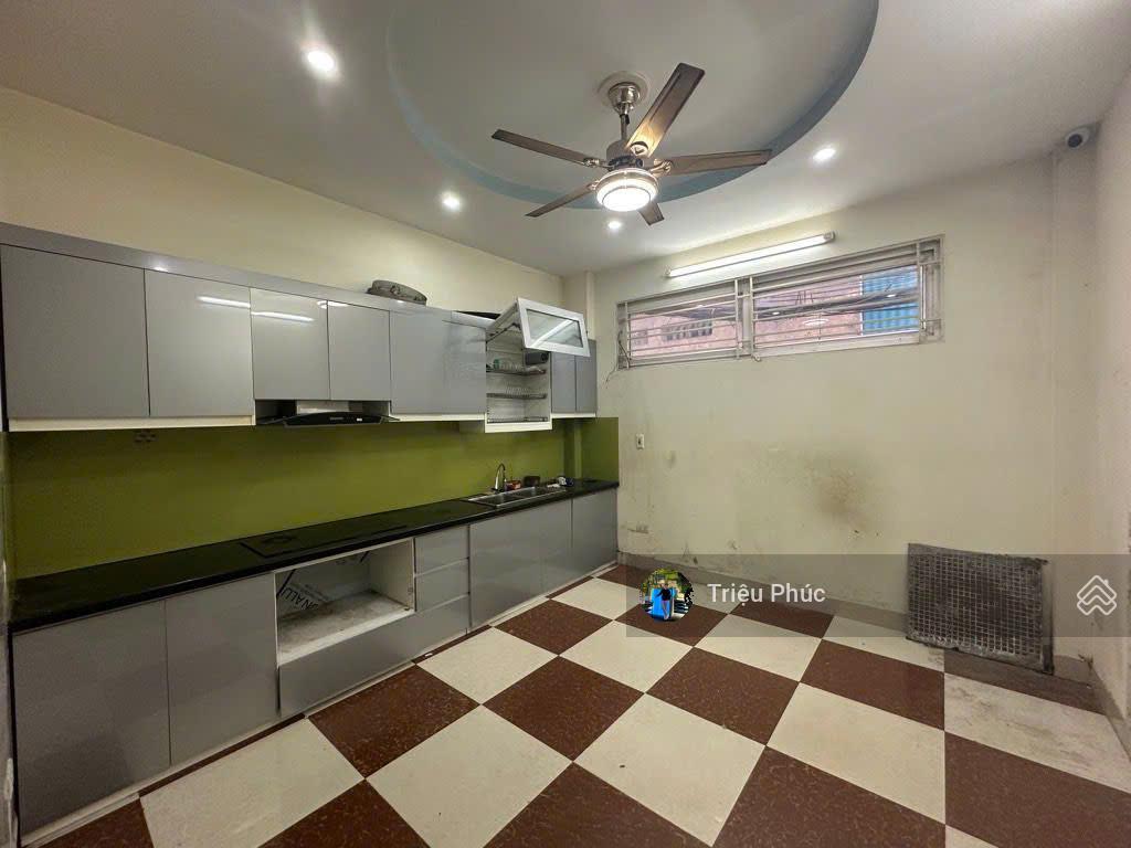 Bán nhà ngõ 78 duy tân, cầu giấy  phân lô ô tô tránh vỉa hè  50m2  5 tầng  giá 25,5 tỷ (có tl)