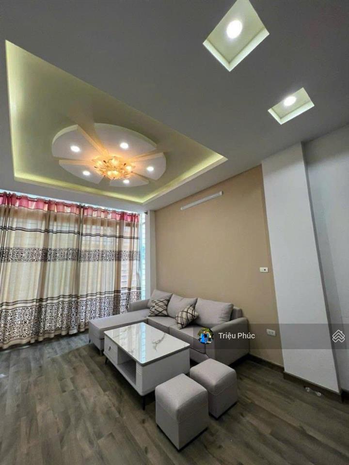 Hot  siêu phẩm nguyễn khang  phân lô ô tô tránh  5 tầng x 42m2  giá chỉ 17.8 tỷ (có tl)