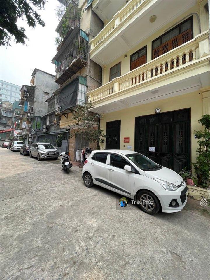 Cực hiếm  hàng kín đầu tư  hoàng quốc việt cầu giấy  50m2  mặt ngõ ô tô thông  giá 15,5 tỷ tl