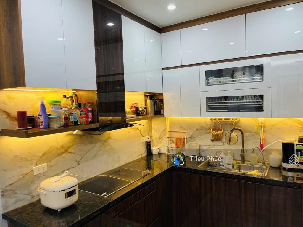 Bán nhà phân lô phường nghĩa đô  cầu giấy  ngõ rộng 3m  cách ô tô vài bước chân  giá 13,8 tỷ tl