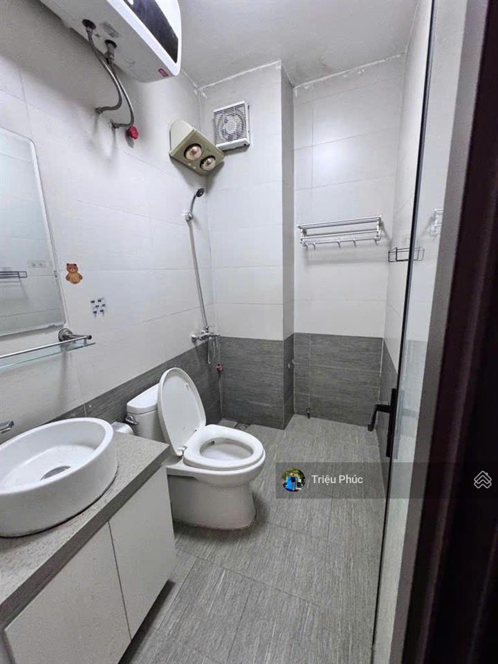 Hiếm  bán nhà phân lô nghĩa đô  lạc long quân  ô tô tránh  dừng đỗ ngày đêm  giá chỉ 16.2 tỷ