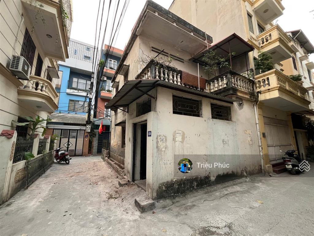 Đất phân lô cầu giấy 70m2  mặt tiền 6m  lô góc cực thoáng  ô tô dừng đỗ vào nhà  chỉ 23.5 tỷ.
