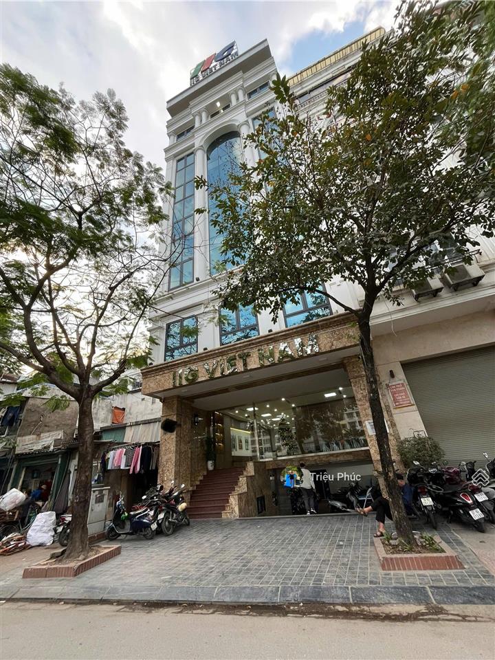 Bán toà văn phòng mặt phố quan hoa  xây mới 9 tầng nổi 1 hầm  mặt tiền khủng 7m  giá chào 110 tỷ