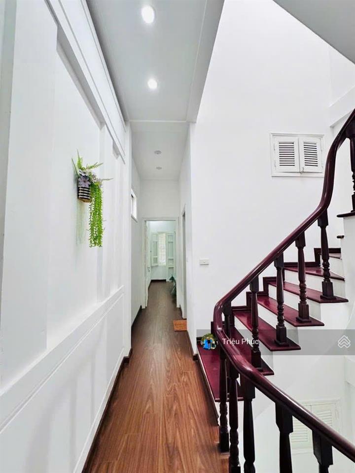 Chủ thiện chí bán nhà trần duy hưng 40m2 x 5 tầng  2 thoáng  ngõ thông 3m  sát phố  giá 12,5 tỷ