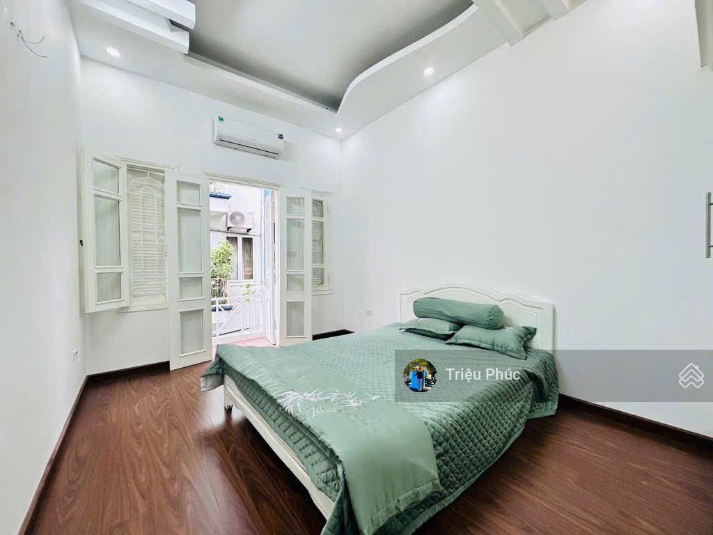 Chủ thiện chí bán nhà trần duy hưng 40m2 x 5 tầng  2 thoáng  ngõ thông 3m  sát phố  giá 12,5 tỷ