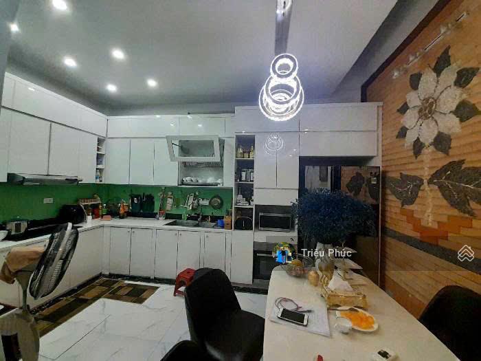 Bán nhà cầu giấy 46m2 x 5 tầng mới  ngõ thông rộng  kinh doanh nhỏ  ở cực sướng  giá 13 tỷ tl
