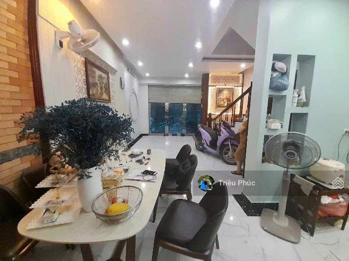 Bán nhà cầu giấy 46m2 x 5 tầng mới  ngõ thông rộng  kinh doanh nhỏ  ở cực sướng  giá 13 tỷ tl