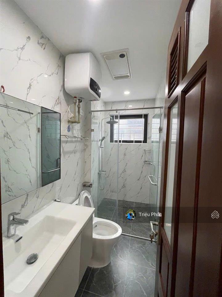 Bán nhà huỳnh thúc kháng 7 tầng thang máy  phân lô vỉa hè  kinh doanh đỉnh  giá 28 tỷ có bớt