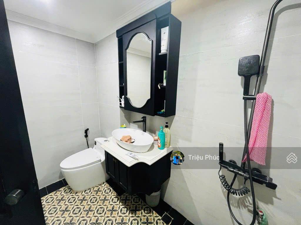 Siêu phẩm hoàng quốc việt, cầu giấy  xây mới 6t thang máy  ô tô tránh  ngõ thông  giá 16.9 tỷ