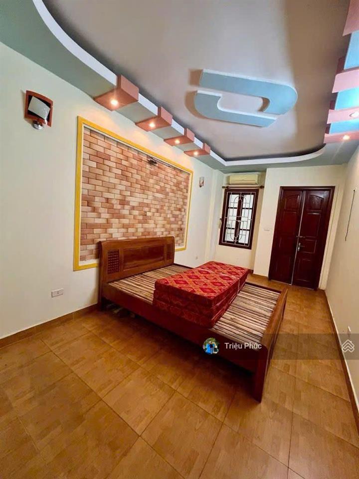 Hiếm  nhà 5 tầng quận cầu giấy sát phố  ngõ rộng  dân trí cao  giá chỉ 9.1 tỷ (có thương lượng)