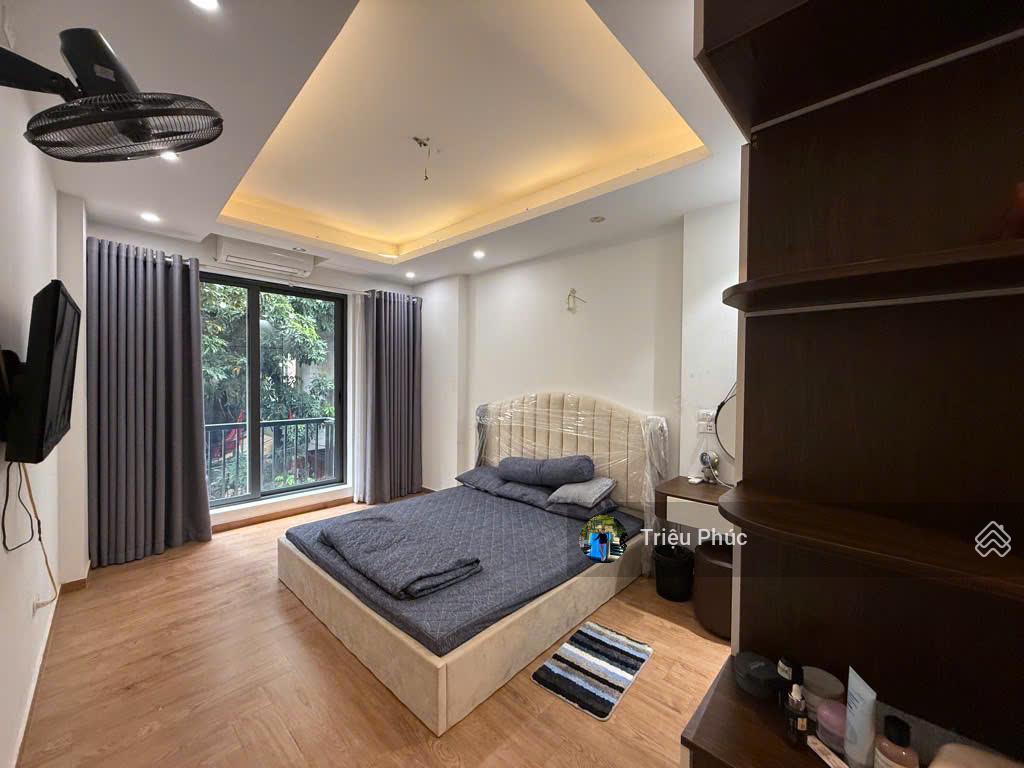 Bán nhà nguyễn khánh toàn 40m2 x 5 tầng  mặt ngõ thông rộng 3m  kinh doanh nhỏ  giá 12.8 tỷ tl