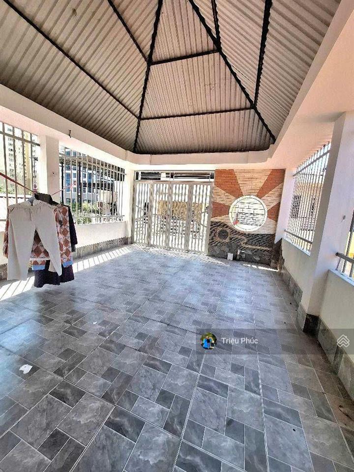 Phân lô phường trung hòa 55m2  mặt tiền 5m  ngõ thông ô tô tránh  kinh doanh đỉnh  giá 23.5 tỷ