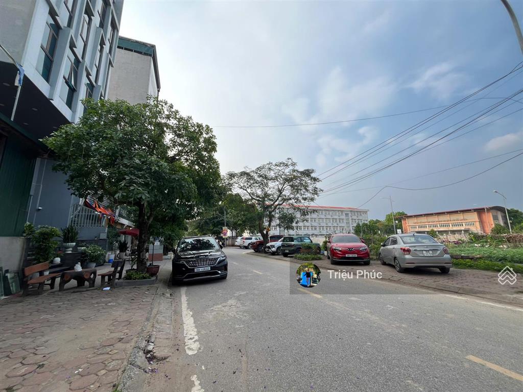 Hiếm  đất đầu tư mặt phố bắc từ liêm  khu 3ha đức diễn  145m2  mặt tiền 8m  giá 35 tỷ có tl