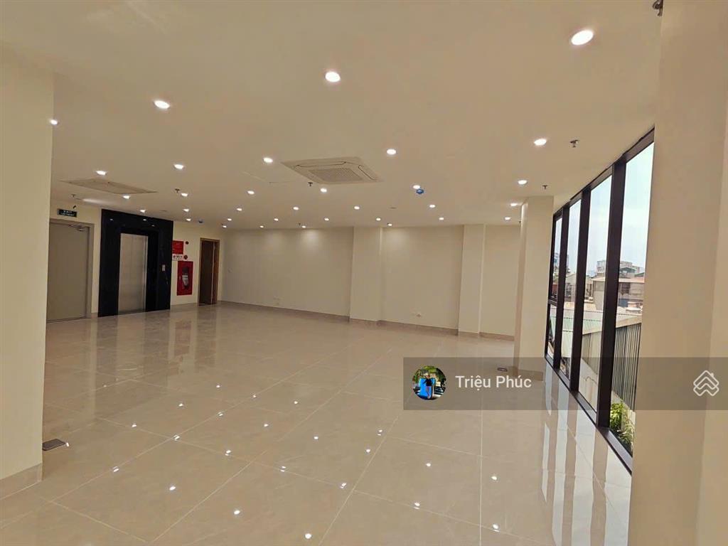Chủ thiện chí bán toà văn phòng lô góc lê văn lương  xây mới 10 tầng  mặt tiền 12m  giá 79 tỷ tl