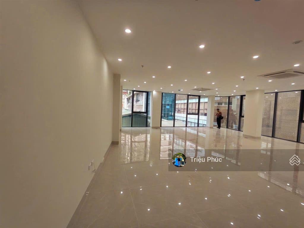 Chủ thiện chí bán toà văn phòng lô góc lê văn lương  xây mới 10 tầng  mặt tiền 12m  giá 79 tỷ tl