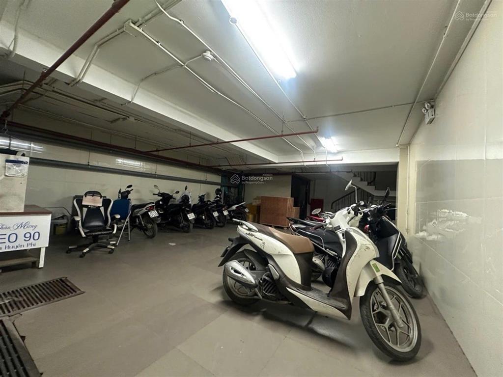 Chủ cần kinh tế bán tòa văn phòng mặt đường đôi quận cầu giấy  120m2  9 tầng + 1 hầm  giá 82 tỷ