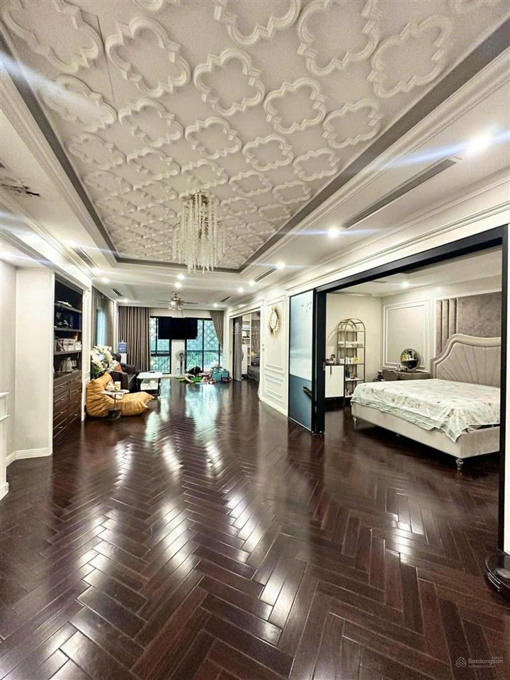 Chủ cần kinh tế bán tòa văn phòng mặt đường đôi quận cầu giấy  120m2  9 tầng + 1 hầm  giá 82 tỷ