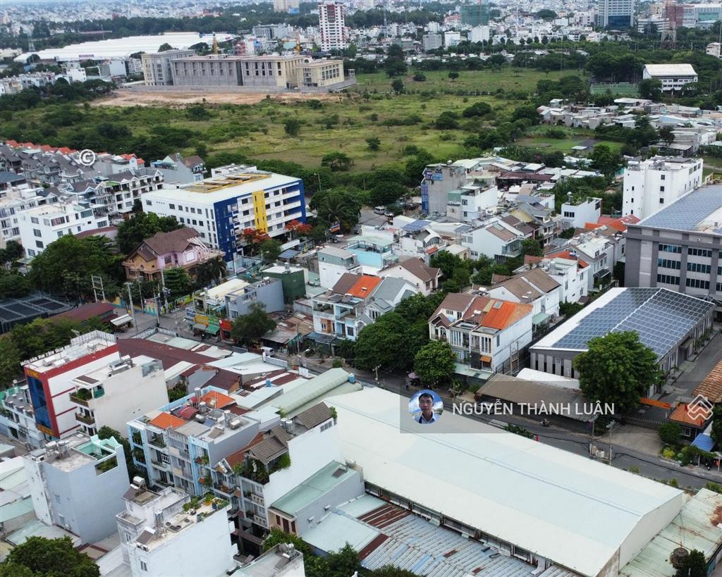 Mặt tiền đông hưng thuận  300m2  ngộp chỉ 20tỷ