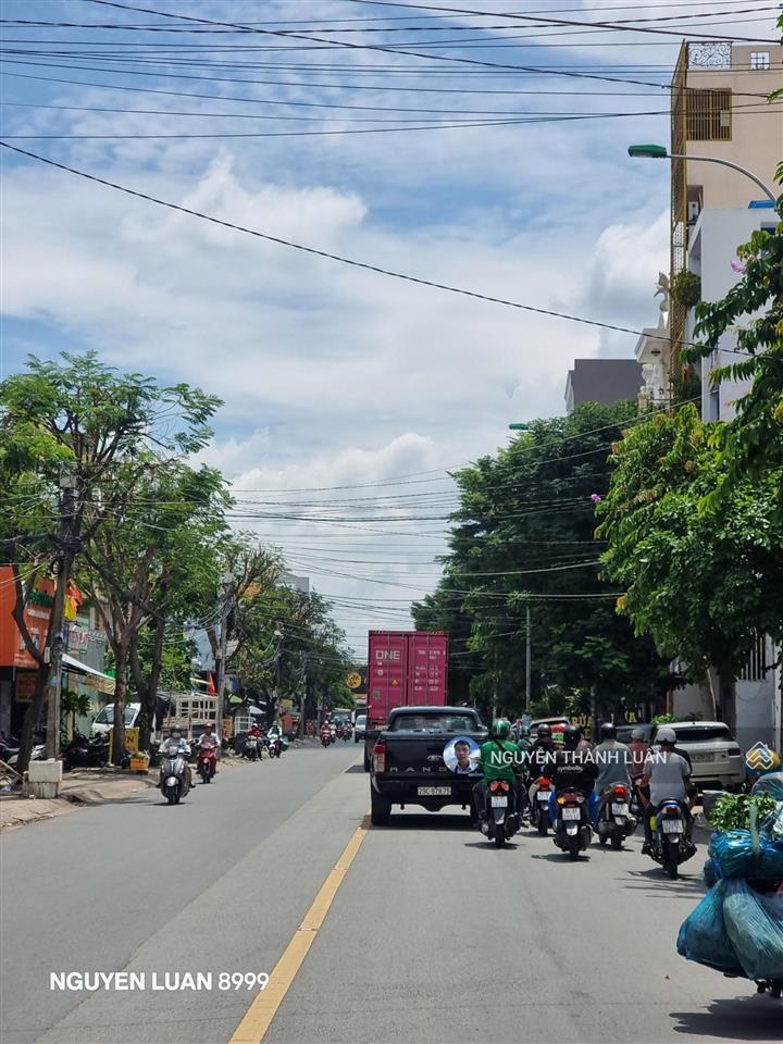 Mặt tiền dương thị mười 7 tầng cực gấp bán