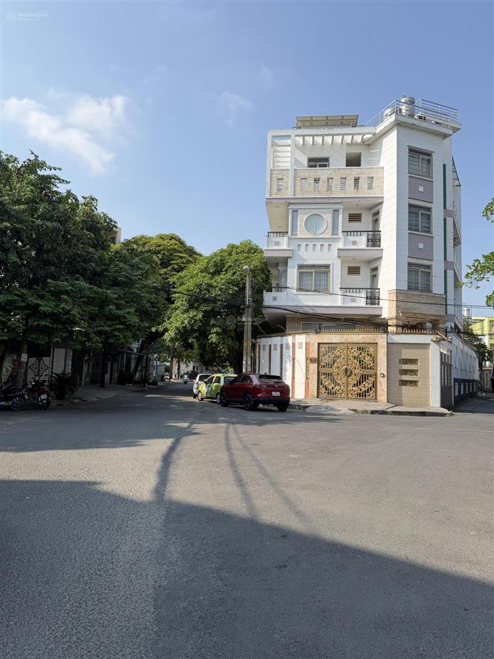 Toà nhà 145m  17 phòng phan văn hớn 9tỷ ngộp