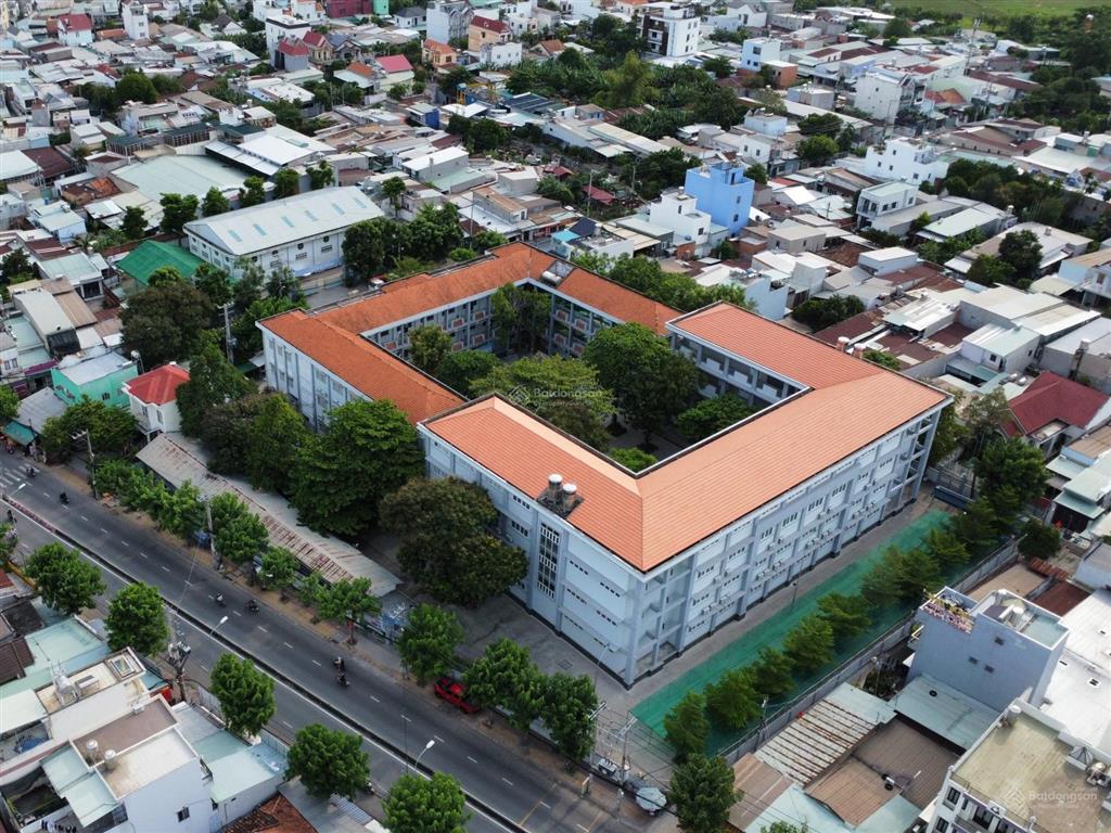 Mặt tiền 30m  9 phòng ngủ giá ngộp 10tỷ5