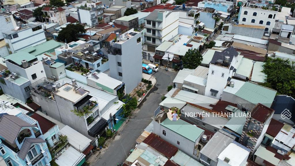 Bán nhà 3 tầng tân thới nhất q12  100 m²