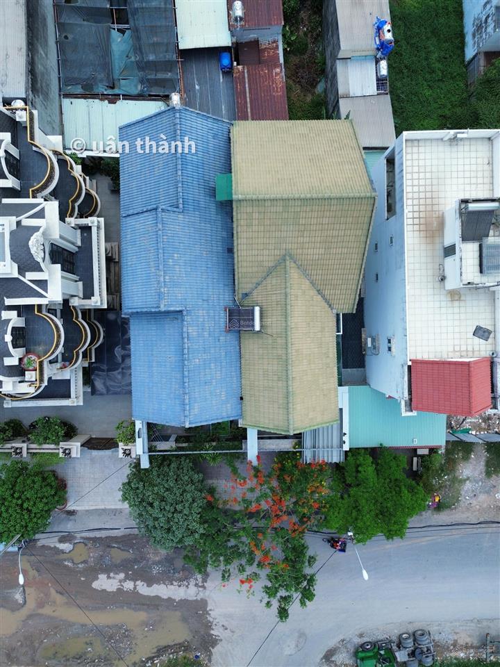 Mặt tiền nhánh phan văn hớn  16x23m  ngộp bank