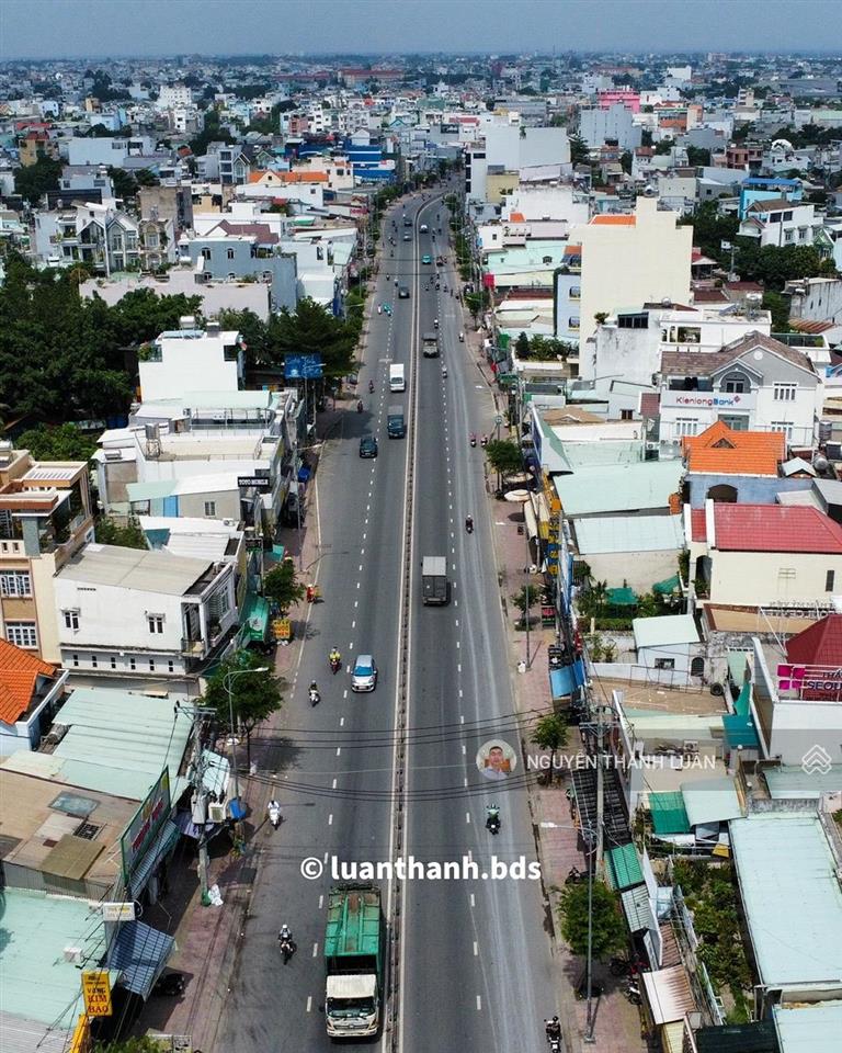Nhà nát tô ký hơn 1400m2, full thổ cư, giá đầu tư