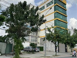 Ngân hàng đinh giá 23 tỷ chính chủ cần bán nhanh giá 16,5 tỷ