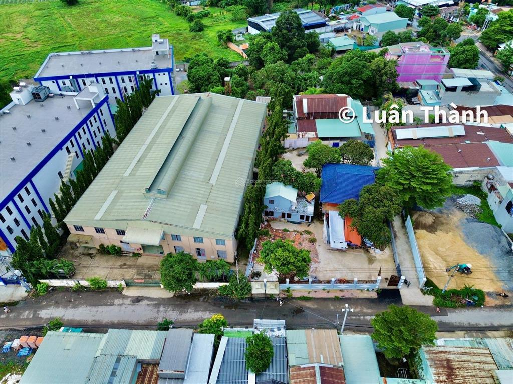 Giá rất ngộp  1600m2  20tỷ, hóc môn